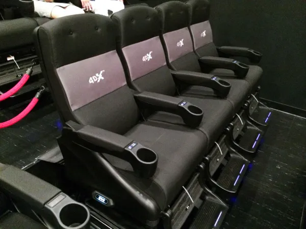 4DX seats
