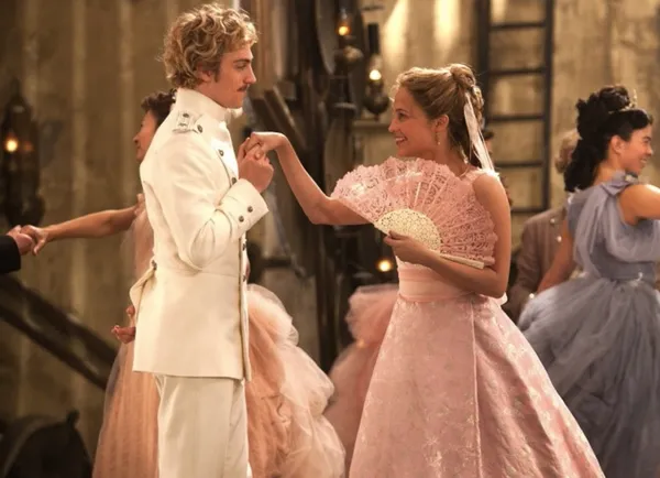 Aaron Taylor-Johnson and Alicia Vikander in Anna Karenina