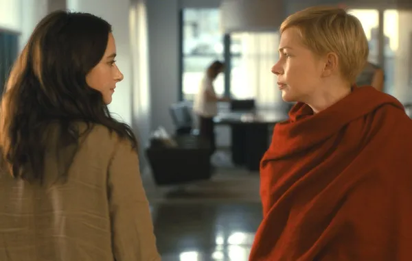 Abby Quinn and Julianne Moore in After The Wedding