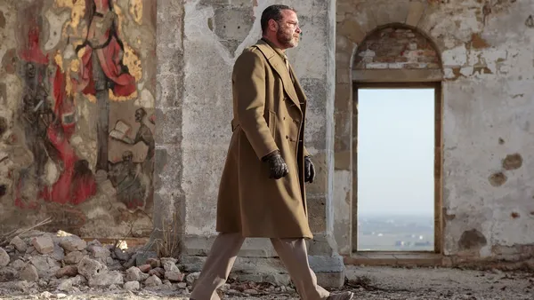 Liev Schreiber in Across The River And Into The Trees 2