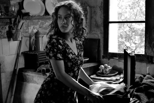 Aida Folch in The Artist And The Model