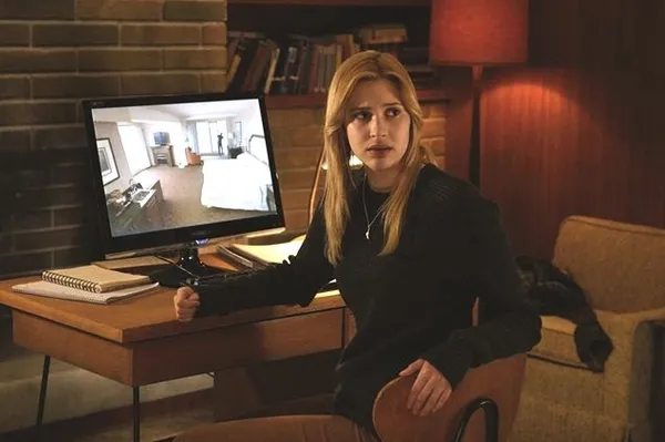Alexia Fast in The Captive