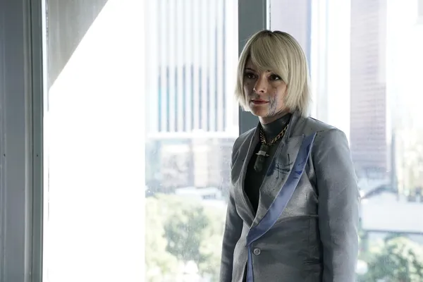 Amy Seimetz in Archenemy