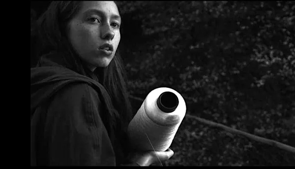 Anastasia Davidson in Bebia, À Mon Seul Désir 2