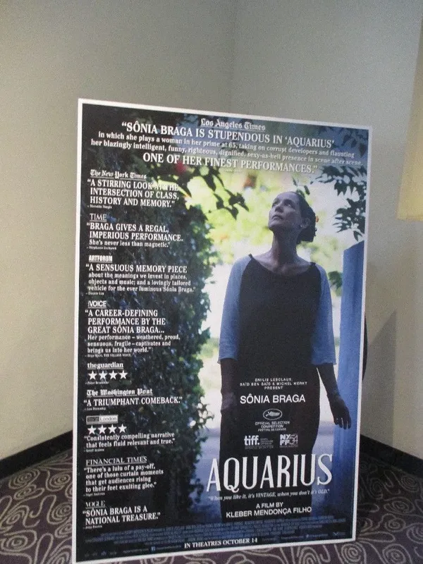 Aquarius poster 2