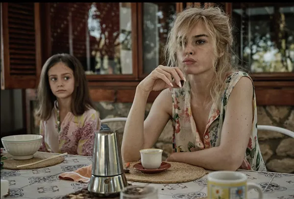 Azzurra Di Marco with Kasia Smutniak in The Hummingbird