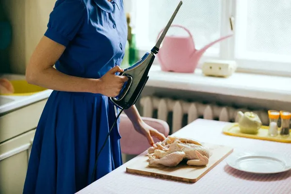 Baby Bump - kitchen scene