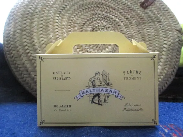 Balthazar pastry box