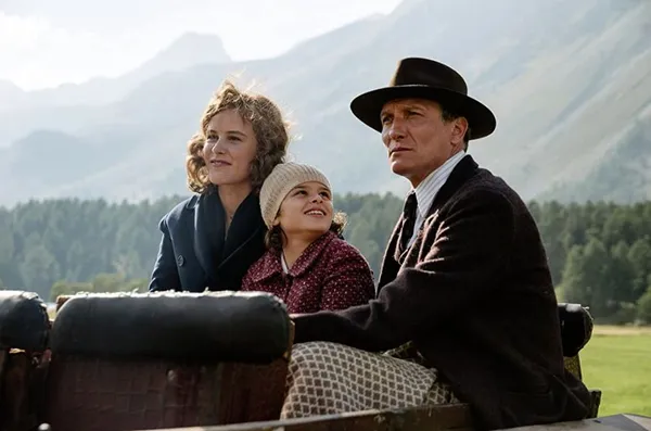 Carla Juri, Riva Krymalowski and Oliver Masucci in When Hitler Stole Pink Rabbit