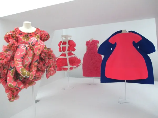 Child/Adult - Rei Kawakubo/Comme des Garçons: Art Of The In-Between