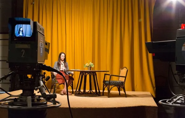 In 1974, a female TV news reporter aims for high standards in life and love in Sarasota, Florida. Missing her mark is not an option. This story is based on true events. 