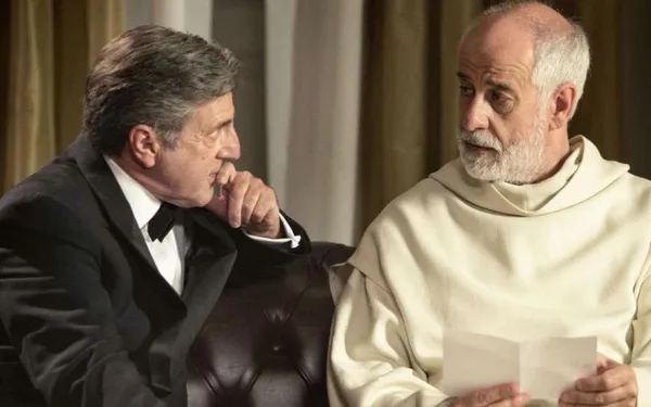 Daniel Auteuil and Toni Servillo in The Confessions
