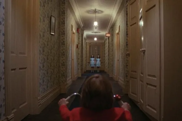 Danny Lloyd, Lisa Burns and Louise Burns in The Shining