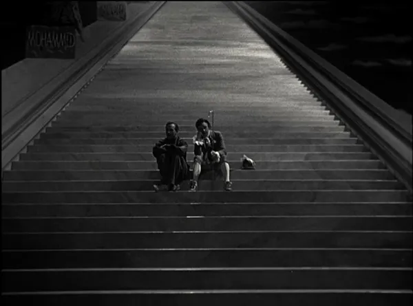David Niven and Marius Goring in Stairway To Heaven