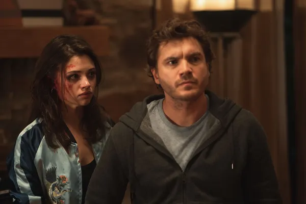 India Eisley and Emile Hirsch in Dead Money