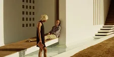 Kitty (Delfine Bafort) and Jake (Svetozar Cvetkovic): “With the house we were really working with white …”