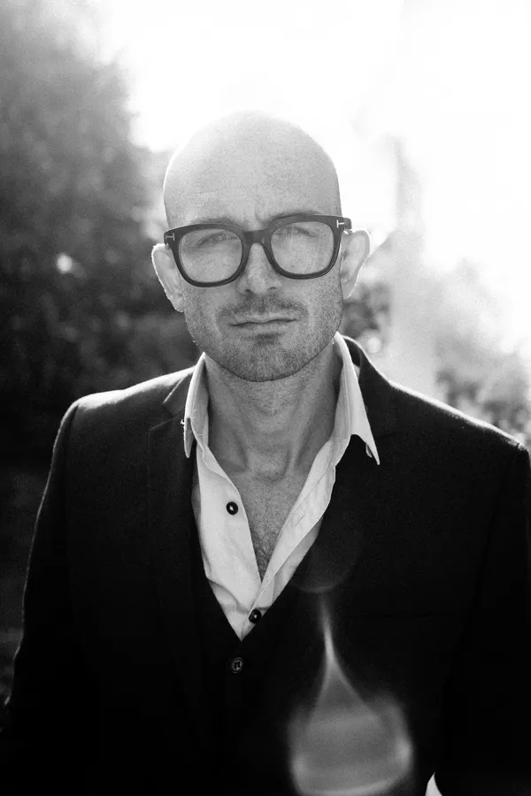 B&W shot of Christoffer Boe