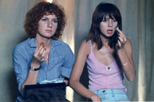 Dominique Labourier and Juliet Berto in Céline Et Julie Vont En Bateau