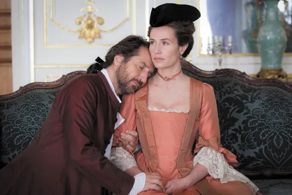 Edouard Baer  and Cécile de France in Lady J