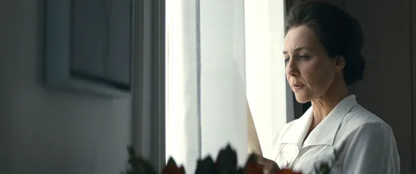 Elsa Zylberstein in Simone: Woman Of The Century 4