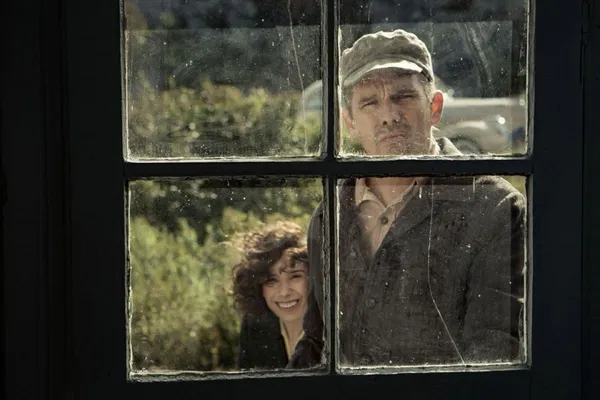 Ethan Hawke and Sally Hawkins in Maudie 2