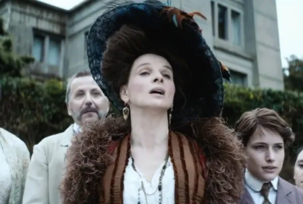 Fabrice Luchini, Juliette Binoche and Raph in Slack Bay