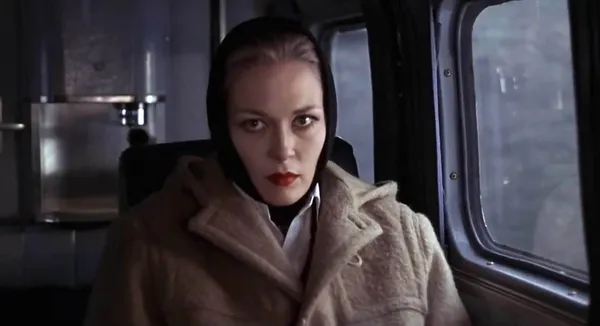 Faye Dunaway in Puzzle Of A Downfall Child
