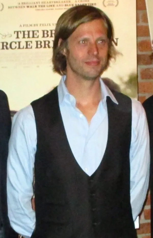 Felix Van Groeningen 6
