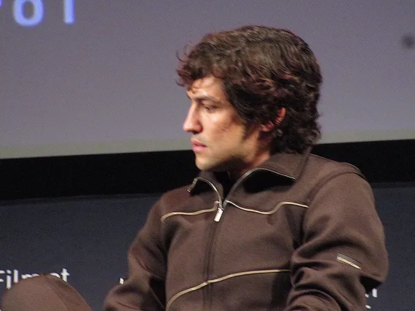 Gabriel Leone