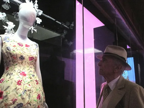 Gay Talese at China: Through The Looking Glass 3
