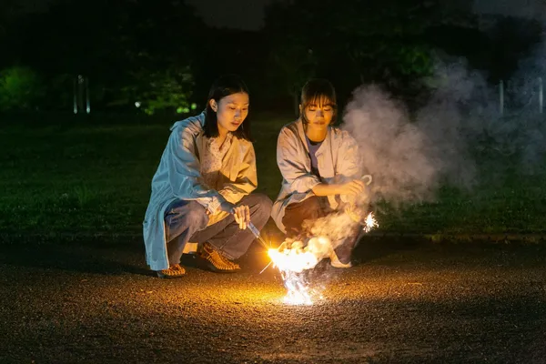 Guama Uchida and Ai Mikami in Remembering Every Night