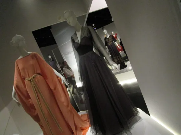 In Pursuit of Fashion The Sandy Schreier Collection 2