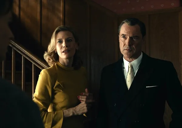 Never Look Away (Werk Ohne Autor) director Florian Henckel von Donnersmarck on Martha's (Ina Weisse) marriage to the monstrous Professor Seeband (Sebastian Koch), father to Ellie (Paula Beer): "You can sense she has a different spirit but yet she is so subjugated by everything that she can't even dare to live it."