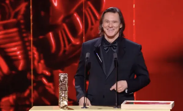 Jim Carrey collects Honorary Cesar