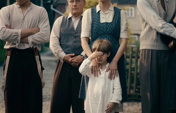 Cai Cohrs and Jörg Schüttauf in Never Look Away