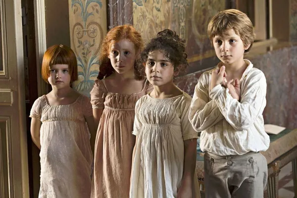 Justine Morin, Céleste Carrale, Caroline Grant and Tristan Farge