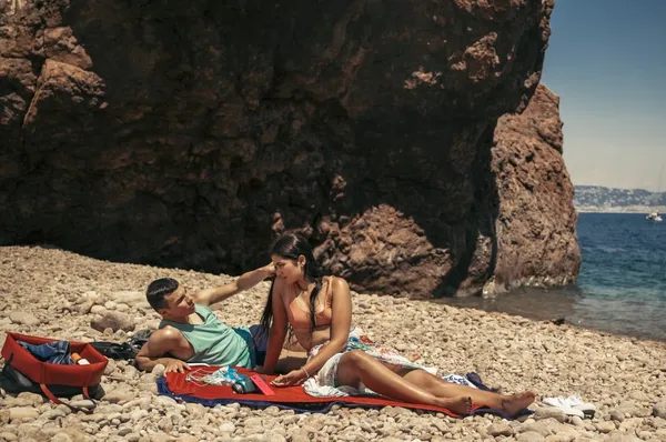Lakdhar Dridi and Mina Farid in An Easy Girl