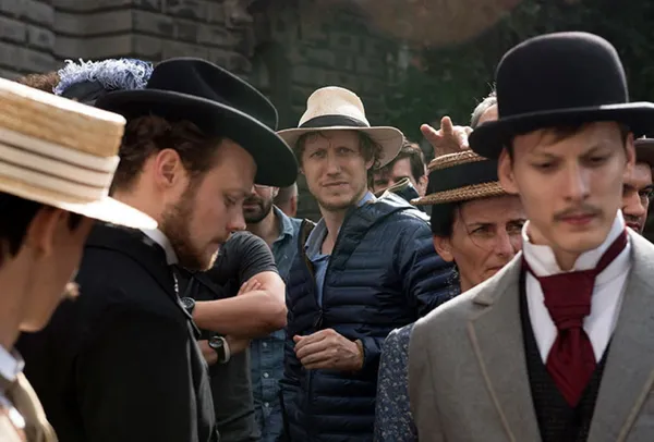 Laszlo Nemes on the set of Sunset