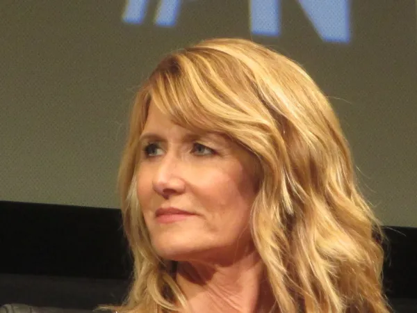 Laura Dern 25