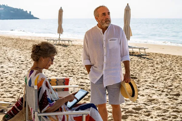 Laura Morante and Silvio Orlando in The Ties