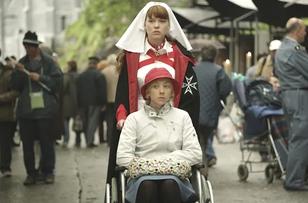 Léa Seydoux and Sylvie Testud in Lourdes