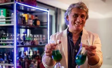 Frédéric Boyer on Moshe Rosenthal’s Karaoke, starring Lior Ashkenazi: “When it starts it looks like a little bit TV and then after ten minutes you have a twist and everything is almost in one building in an apartment.”