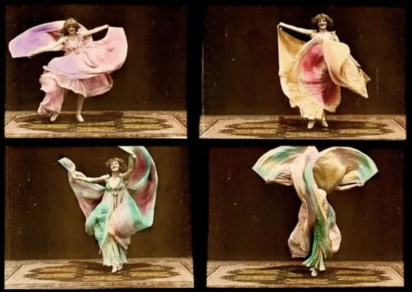 Loïe Fuller in Obsessed With Light