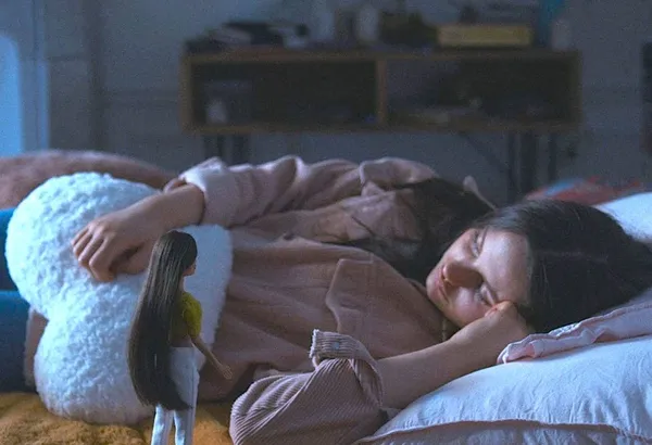 Louise Labèque in Coma