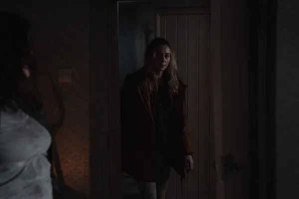 Deirdre Mullins in Mandrake