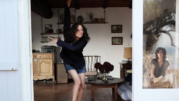 Marion Cotillard in Ismael's Ghosts: Director's Cut