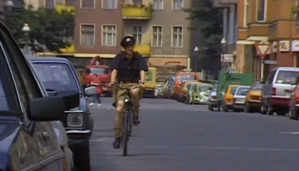 Mark Reeder cycling through West Berlin