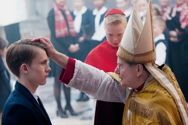 Max Libert and François Marthouret in By The Grace Of God (Grâce À Dieu)