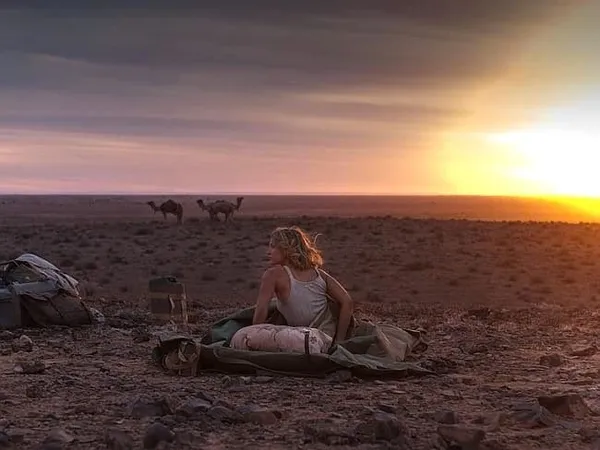 Mia Wasikowska in Tracks 3