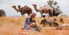 Mia Wasikowska as Robyn Davidson with Diggity - Stardust Memories: "what were some of your mother's favorite songs?"